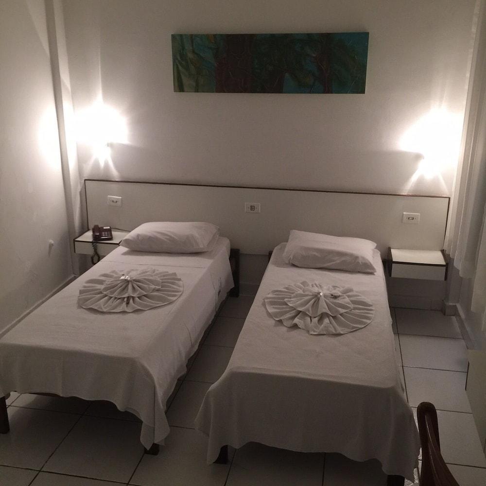 בלו הוריזונטה Hotel Pampulha Palace מראה חיצוני תמונה