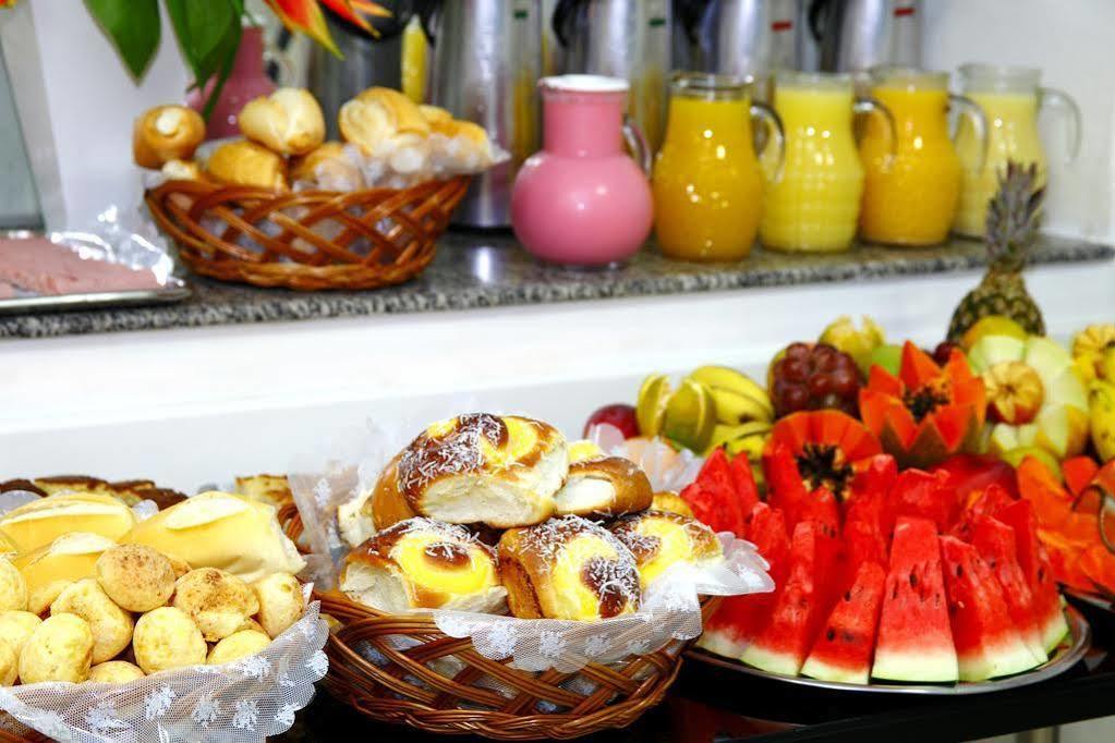 בלו הוריזונטה Hotel Pampulha Palace מראה חיצוני תמונה